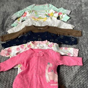❤️Carter's Baby Gap Onesie Pajamas Set with Floral and Polka Designs 0-3months